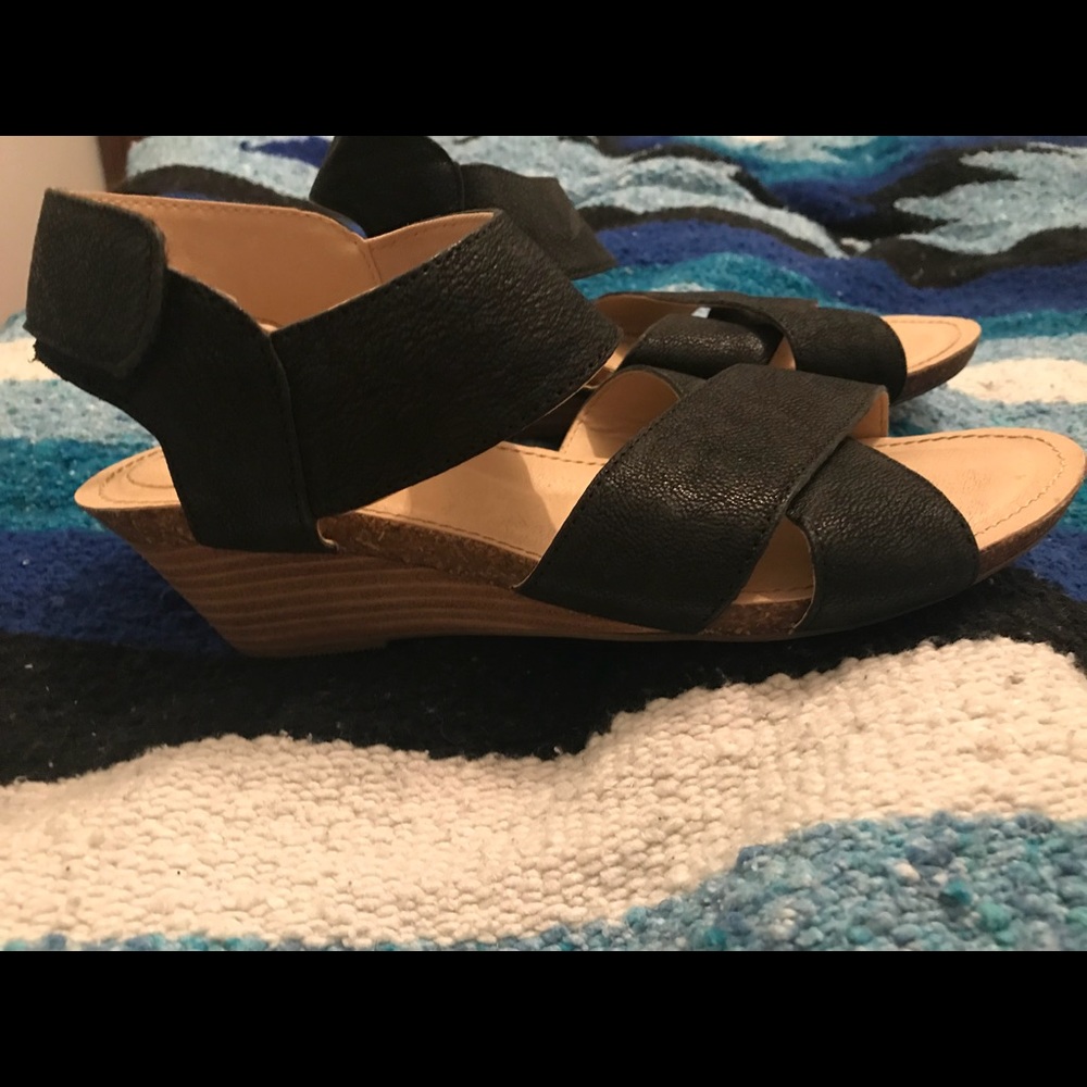 adam tucker tiegan wedge